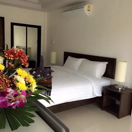 The Seashore Kamala Service Apartment Room photo