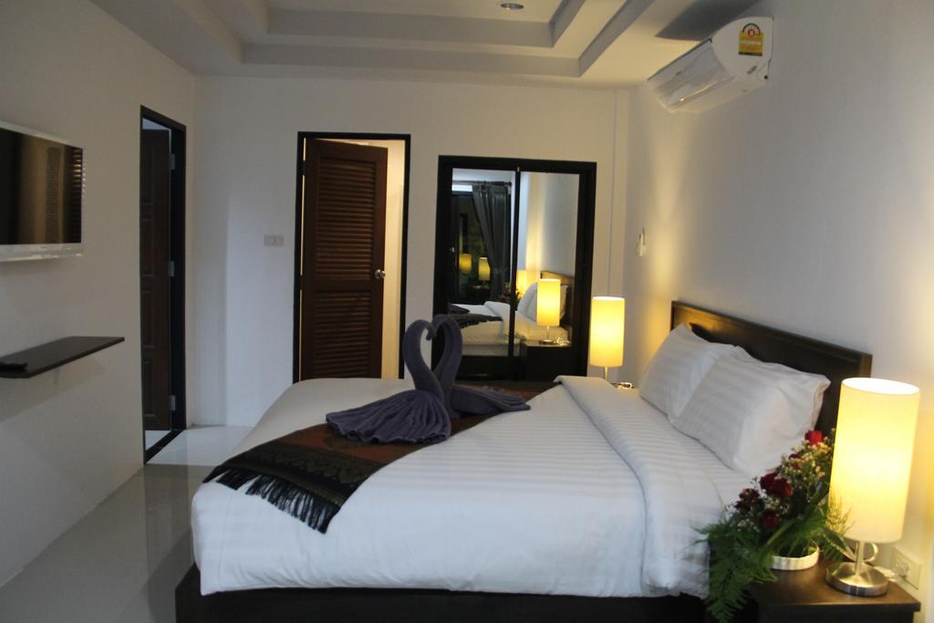 The Seashore Service Apartment