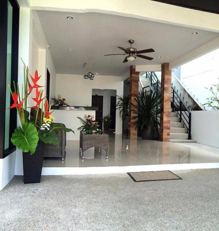 The Seashore Service Apartment *